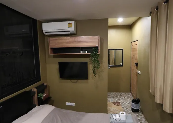 بيت شباب Tiny